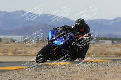 media/Dec-17-2022-SoCal Trackdays (Sat) [[224abd9271]]/Turn 9 Inside (1pm)/